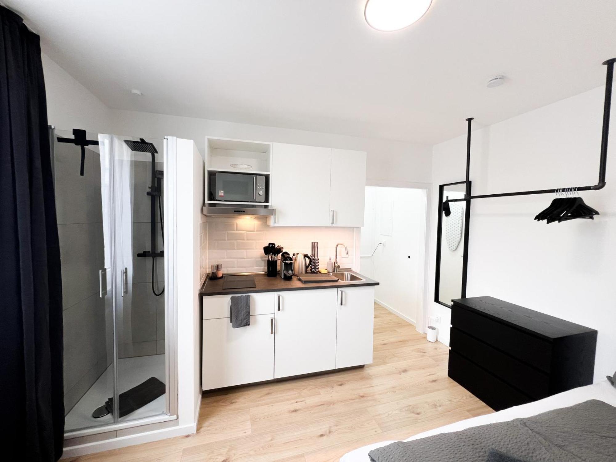 Vibehome Duesseldorf - Stadtmitte Екстериор снимка