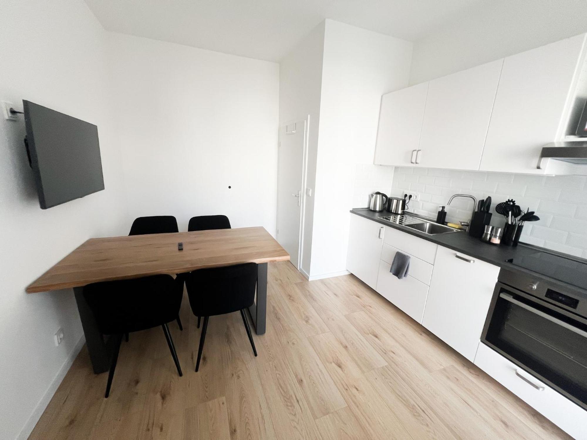 Vibehome Duesseldorf - Stadtmitte Екстериор снимка
